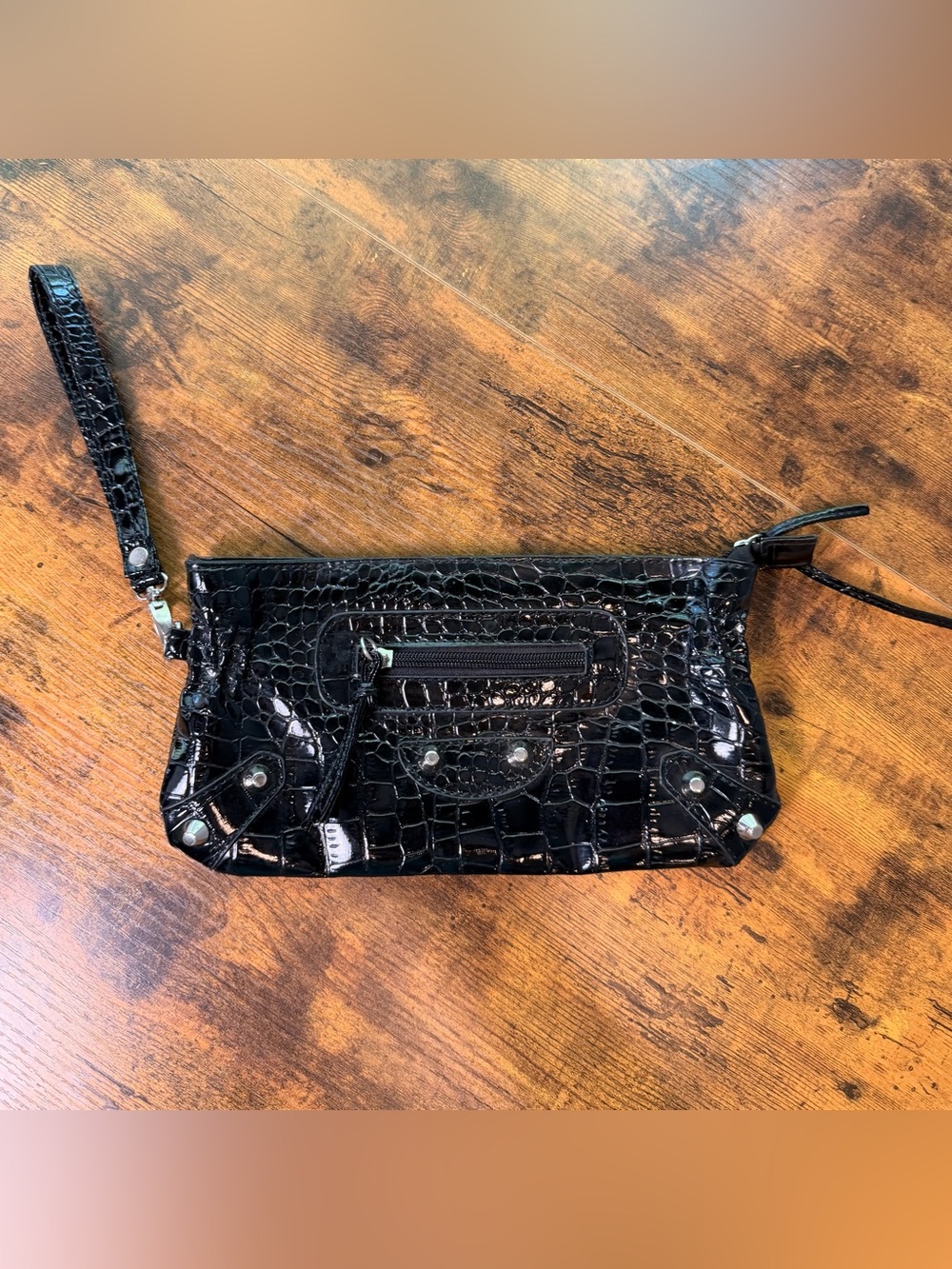 Black Croc Embossed Patent Faux Leather Wristlet Clutch Y2K Zip Pouch Goth Chic